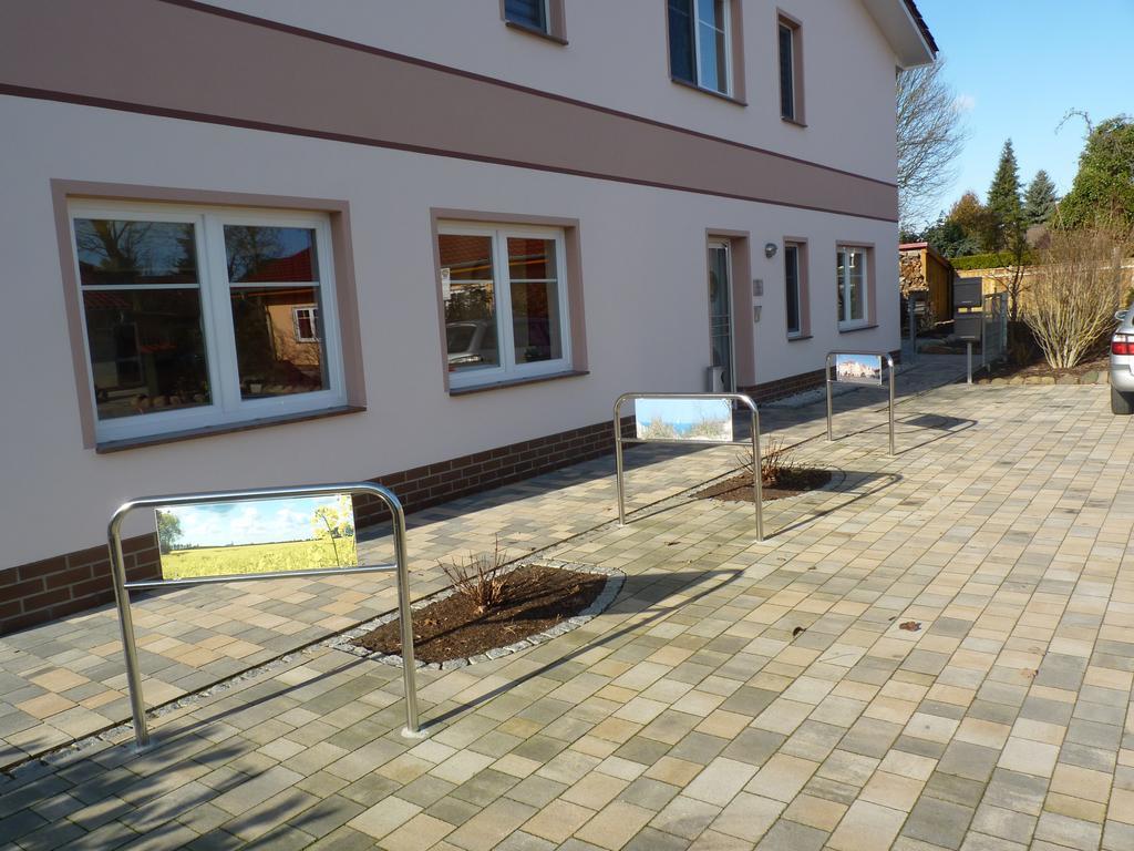 Cafe Und Pension Blohm Greifswald Exterior foto