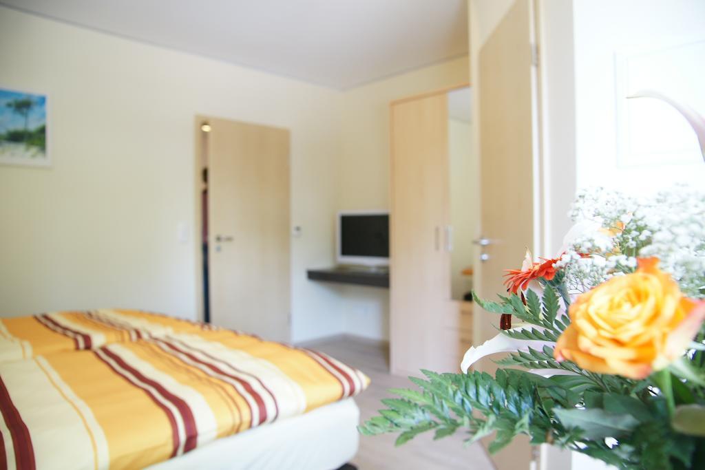 Cafe Und Pension Blohm Greifswald Habitación foto